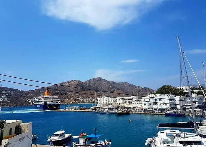 Yacht Front - No 5 Apartment